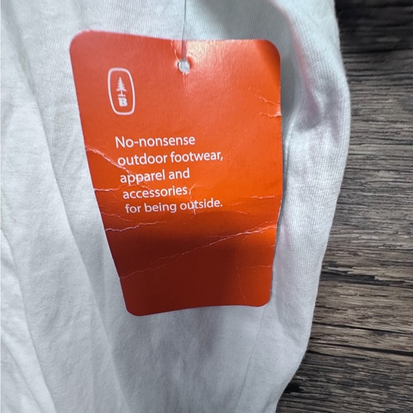 Bass Outdoor White Short Sleeve Tee with Classic Crew Neck - Picture 5 of 6